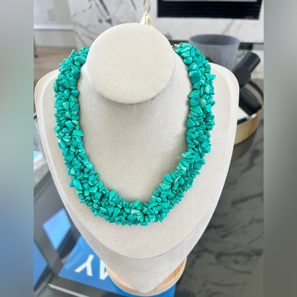 Turquoise Costume Necklace - Picture 1 of 3